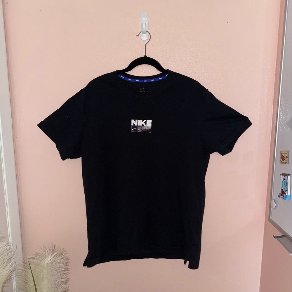 Nike Men's Black T-Shirt